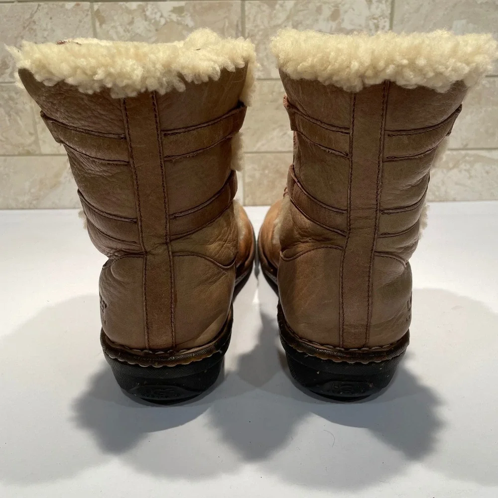UGG Australia Caspia‎ Tan Leather Shearling Mid Calf Boots Wrap Lace Womens 9